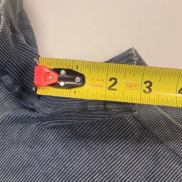 Spiritual Gangster High Waist Compression Shorts - Picture 13 of 16